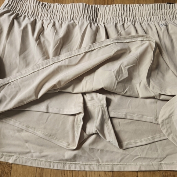 DSG Tan Athletic Skort - Picture 4 of 6